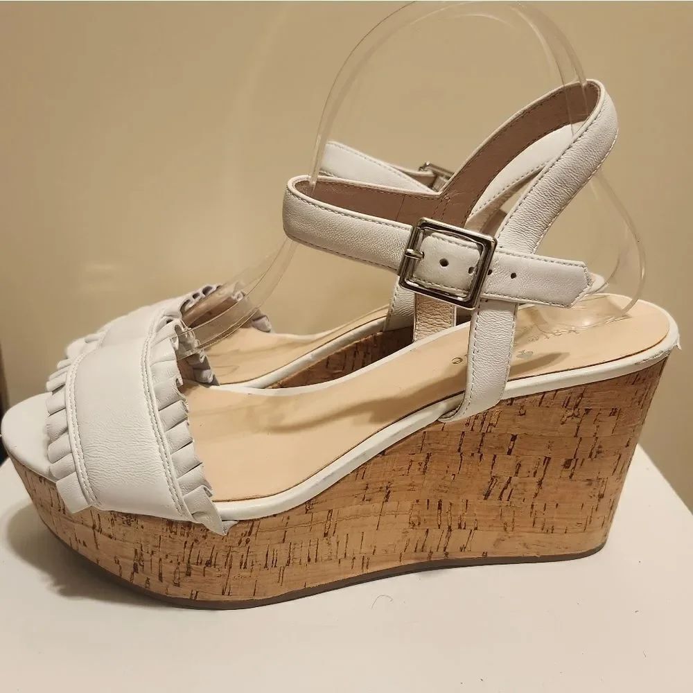 Kate Spade "Tomas" White Leather Ruffle Trim Cork Platform Sandals Sz.7.5 $235 - Picture 3 of 7